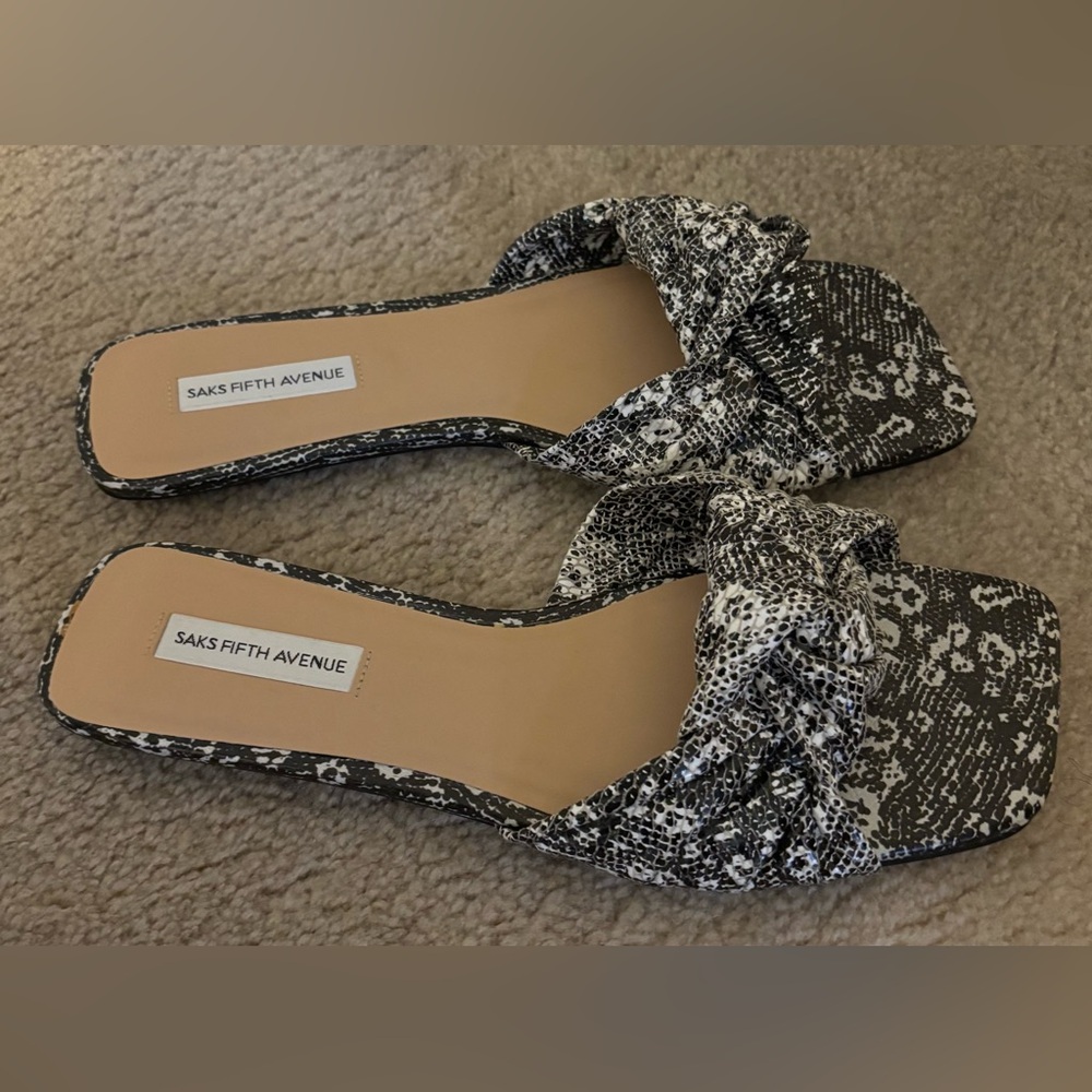 Saks Fifth Avenue Black and White Flats - Picture 3 of 5